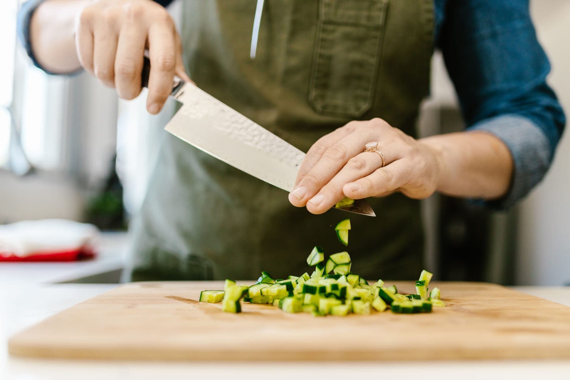 The beginner's chef knife buying guide