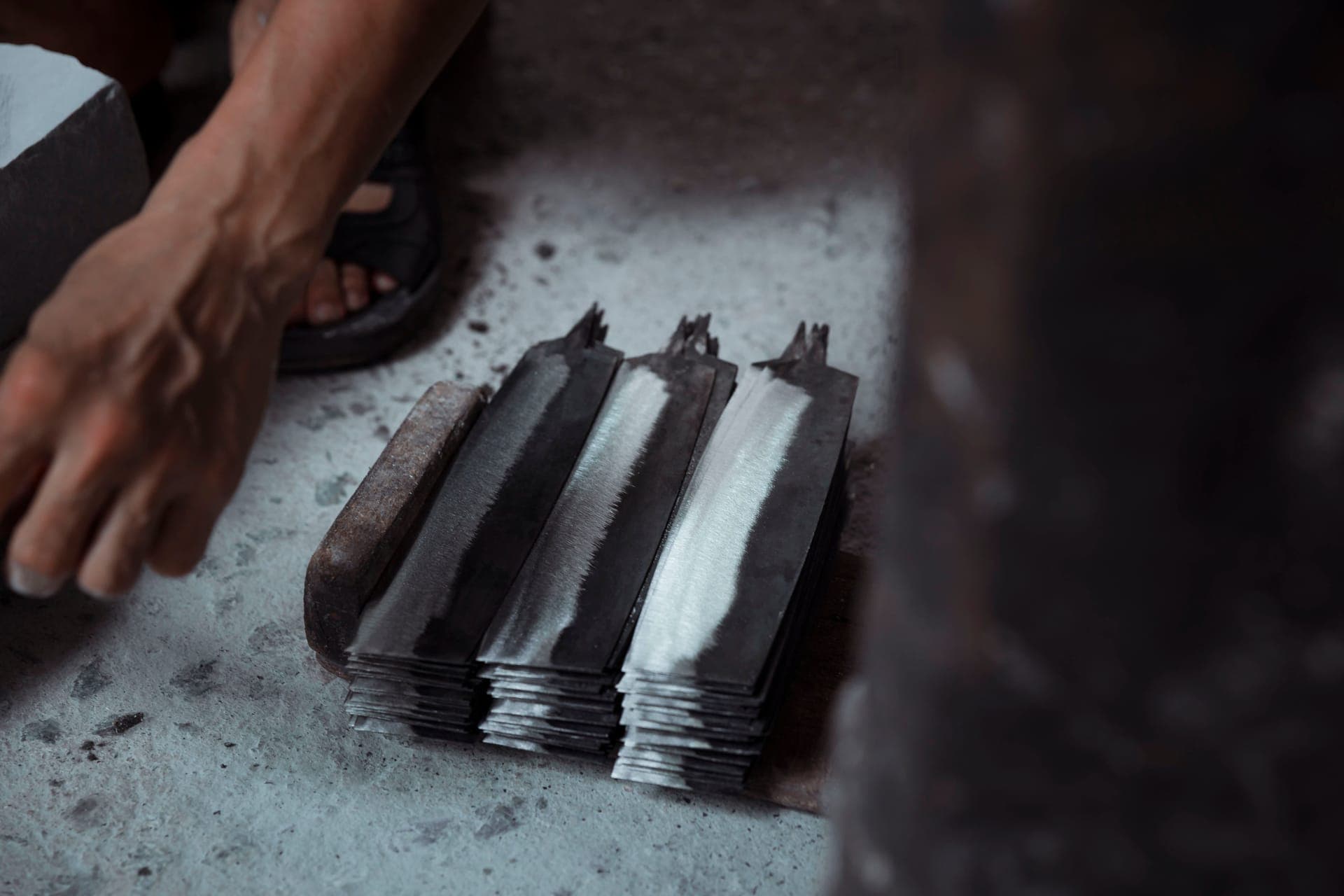Knife steel types, explained without the metallurgy