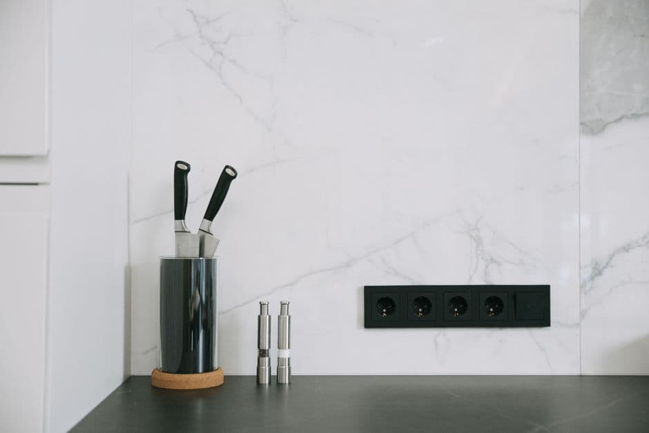 What knives does a kitchen actually need?